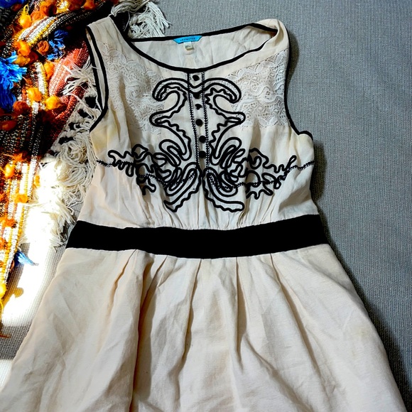 Tuxedo style little free - Picture 1 of 3